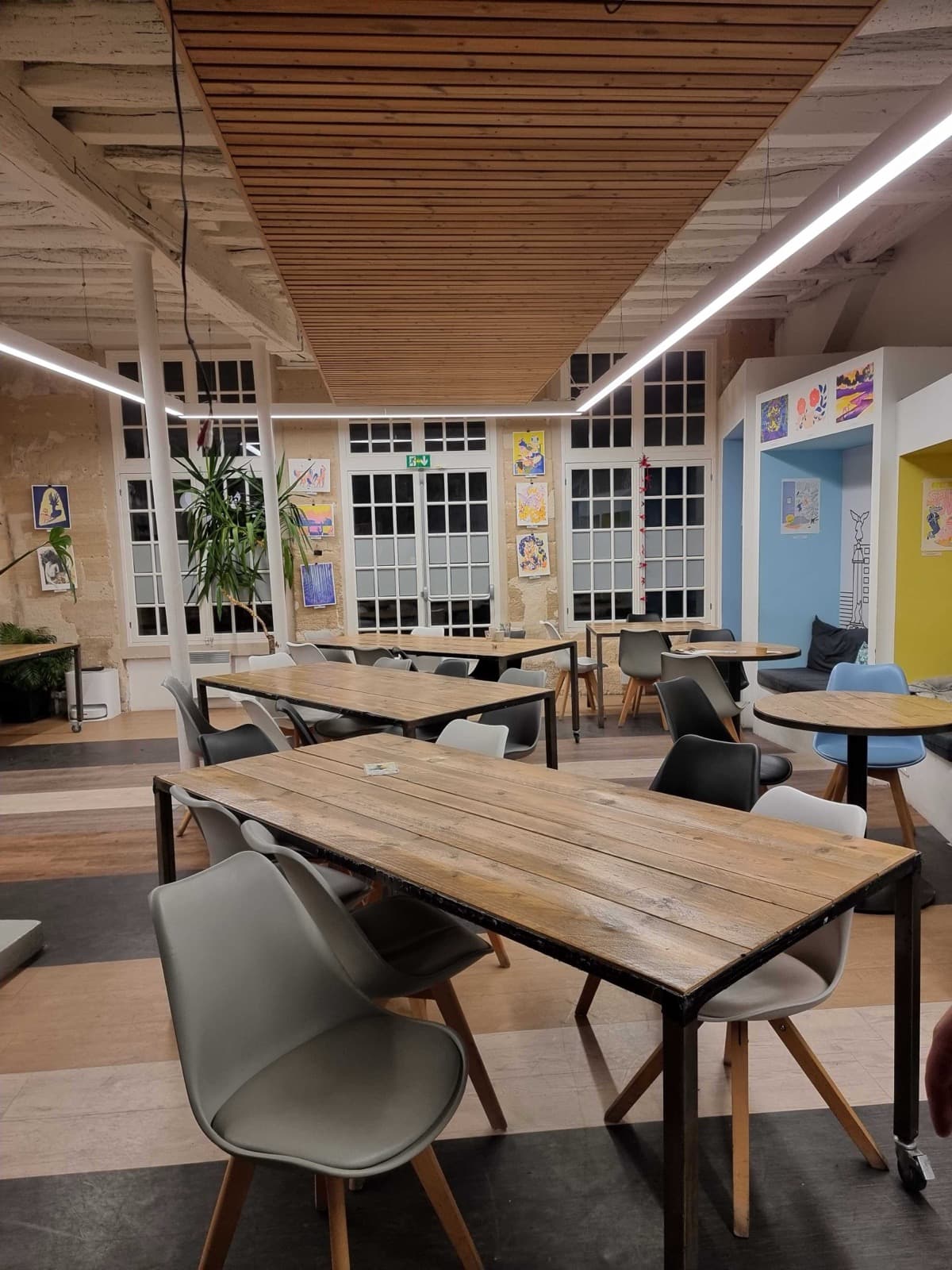 Open space coworking (Beaubourg), vue 1