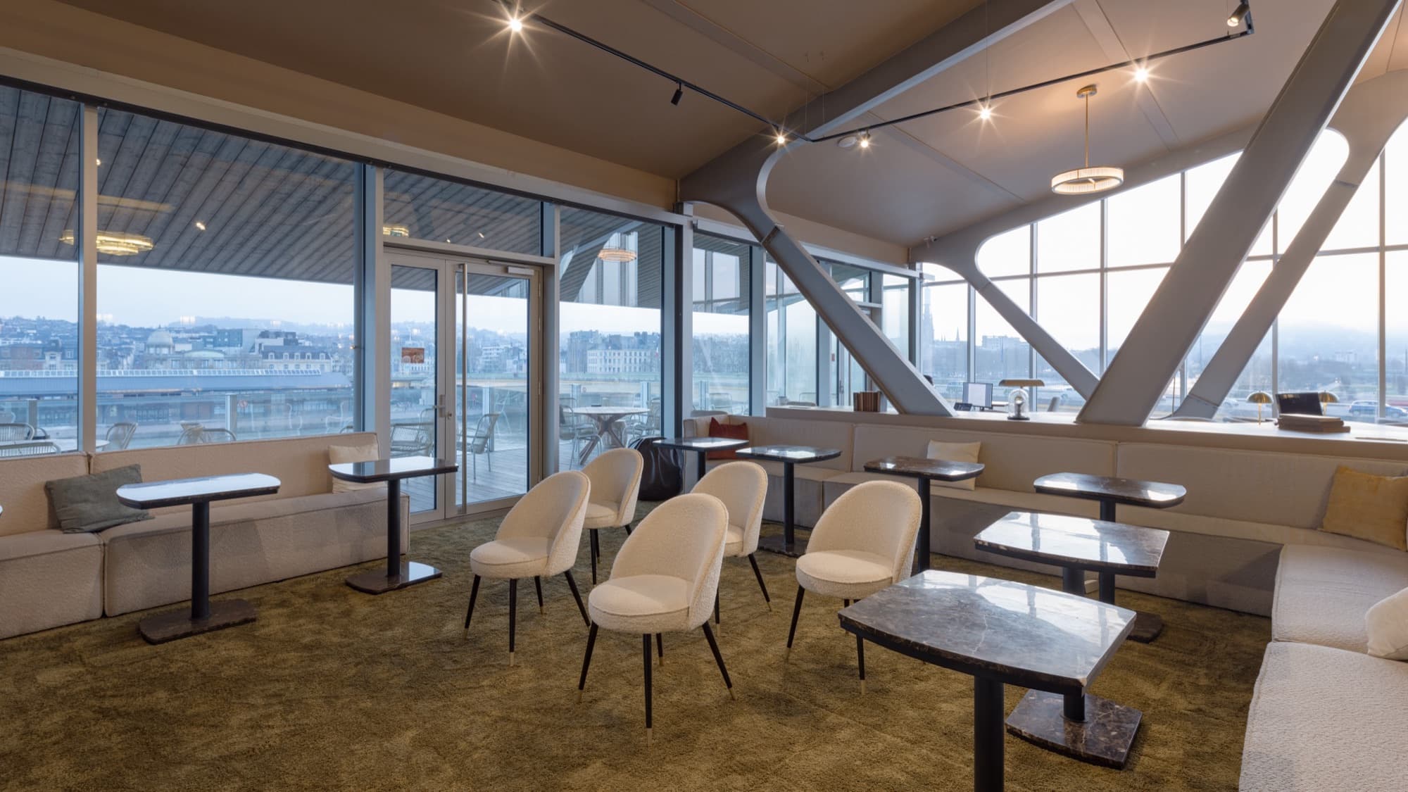 Espace Gradins, vue 2