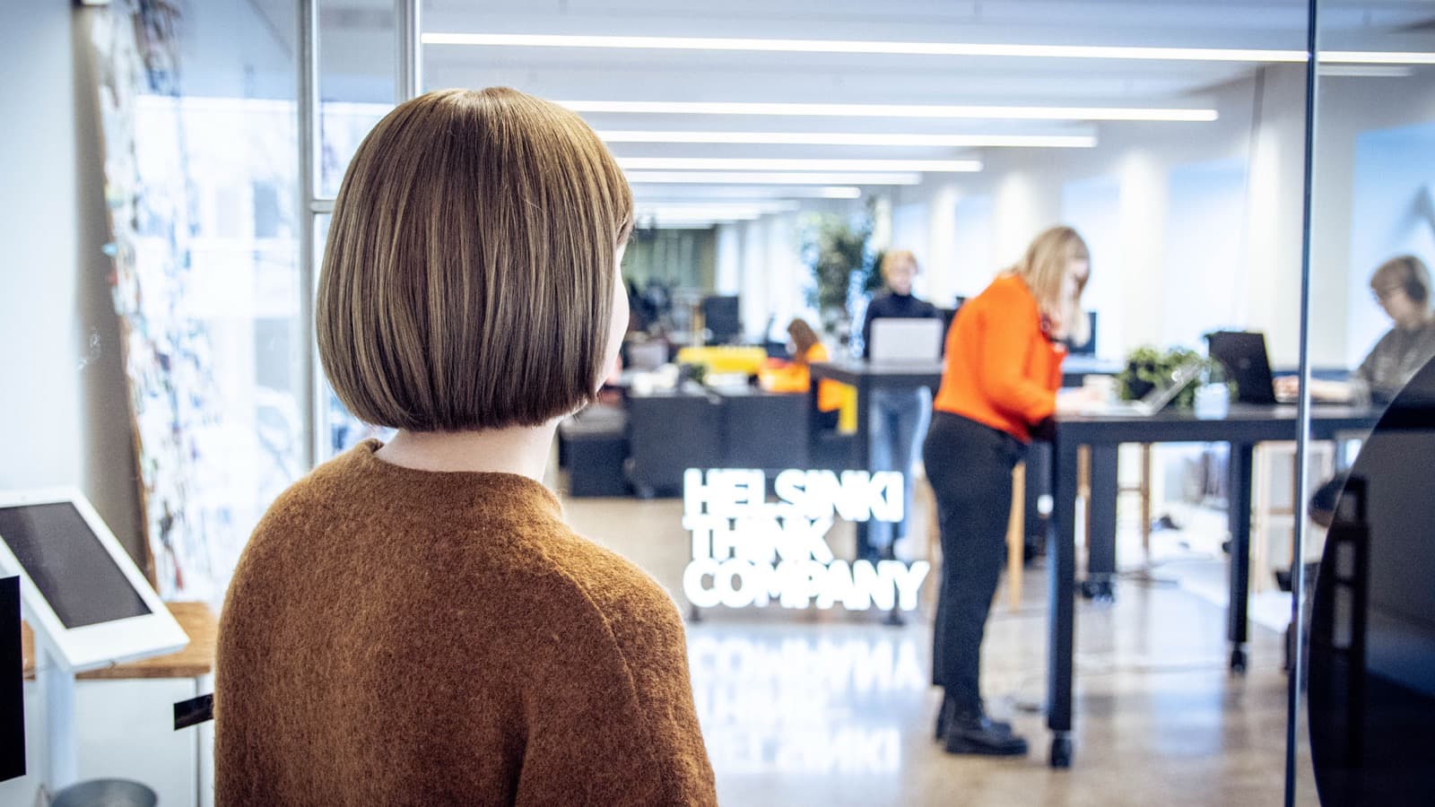 Helsinki Think Company Meilahti — Salles de réunion et cabines téléphoniques, vue 1